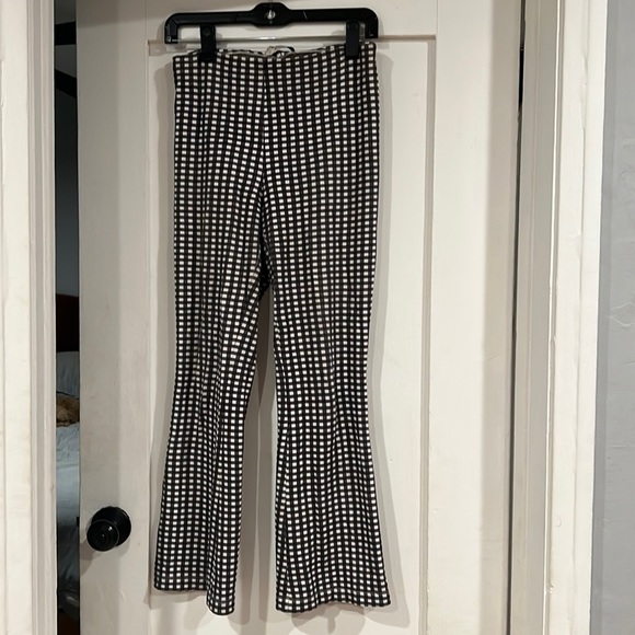 Bailey 44 - Grey Checkered Flare Crop Pants - Picture 1 of 3